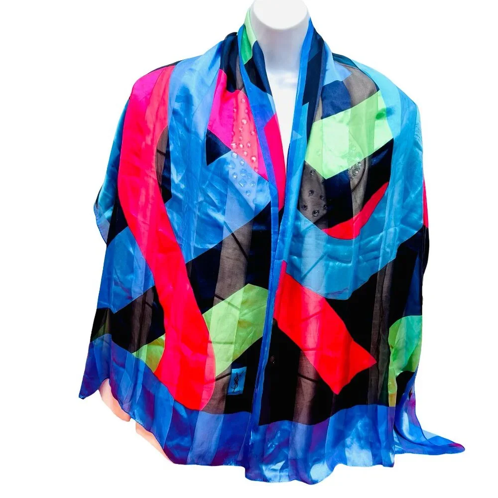 Vgt  Yves Saint Laurent 100% Silk Chiffon/Satin scarf 68x23 Black Red Green(33)